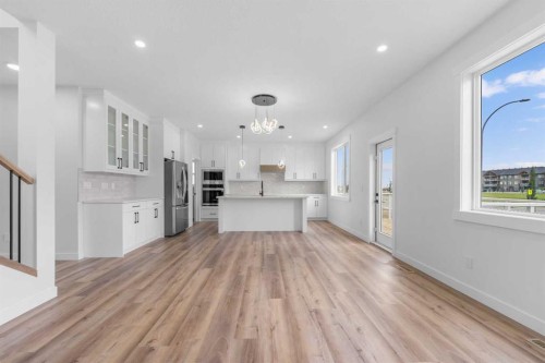 17 Lakes Estates Circle, Strathmore, AB - Indoor Photo Showing Kitchen
