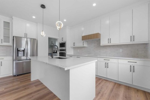 17 Lakes Estates Circle, Strathmore, AB - Indoor Photo Showing Kitchen With Stainless Steel Kitchen With Upgraded Kitchen