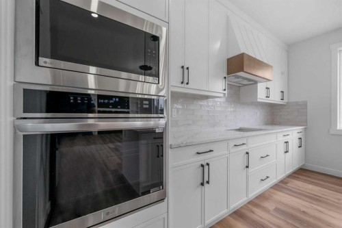 17 Lakes Estates Circle, Strathmore, AB - Indoor Photo Showing Kitchen