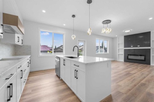 17 Lakes Estates Circle, Strathmore, AB - Indoor Photo Showing Kitchen With Upgraded Kitchen