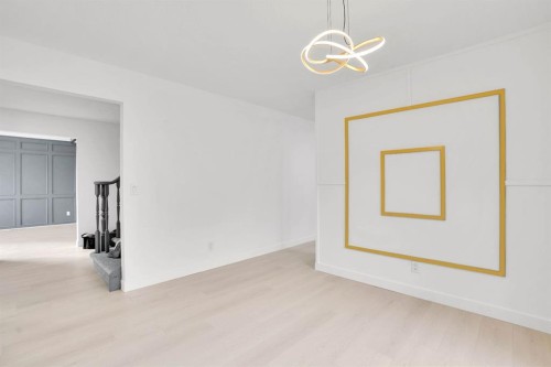 7 Deercrest Way Se, Calgary, AB - Indoor Photo Showing Other Room