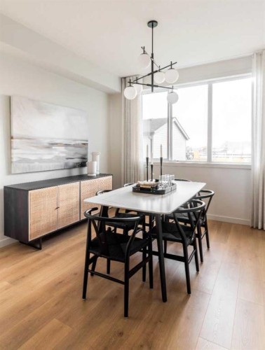 1457 Rangeview Drive Se, Calgary, AB - Indoor Photo Showing Dining Room
