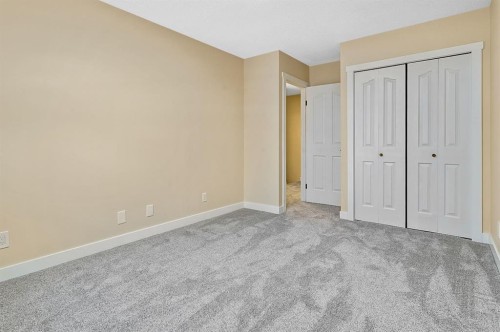 11 Maplewood Green, Strathmore, AB - Indoor Photo Showing Other Room