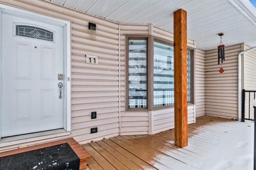 11 Maplewood Green, Strathmore, AB - Outdoor With Exterior