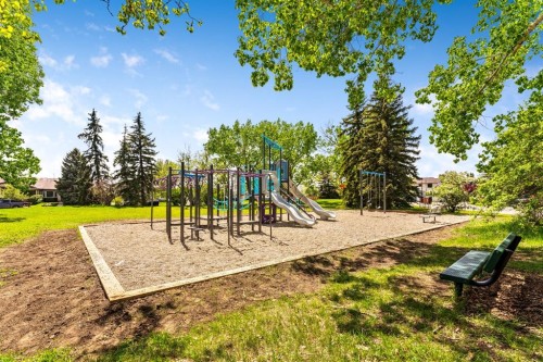 11 Maplewood Green, Strathmore, AB - Outdoor