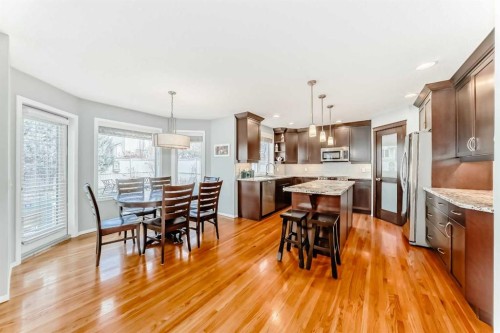 6 Mt Yamnuska Court Se, Calgary, AB - Indoor