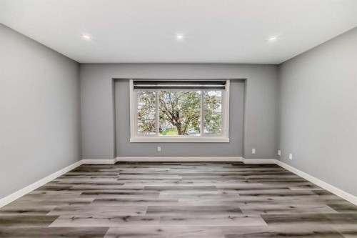 110 Falmere Way Ne, Calgary, AB - Indoor Photo Showing Other Room