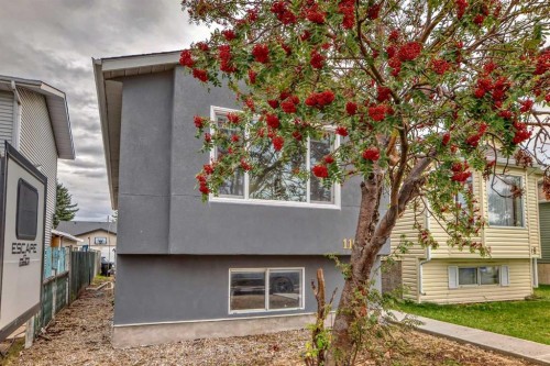 110 Falmere Way Ne, Calgary, AB - Outdoor