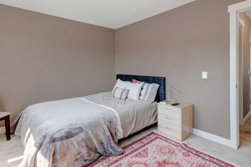 336 Covecreek Circle Ne, Calgary, AB - Indoor Photo Showing Bedroom