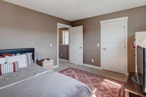 336 Covecreek Circle Ne, Calgary, AB - Indoor Photo Showing Bedroom