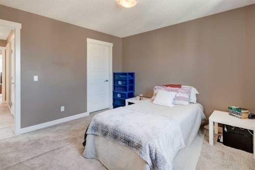 336 Covecreek Circle Ne, Calgary, AB - Indoor Photo Showing Bedroom