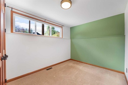 1619 47 Street Sw, Calgary, AB - Indoor Photo Showing Other Room