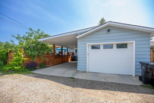 1619 47 Street Sw, Calgary, AB - Outdoor