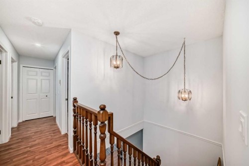 7 Hawksley Crescent Nw, Calgary, AB - Indoor Photo Showing Other Room
