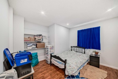 7 Hawksley Crescent Nw, Calgary, AB - Indoor Photo Showing Other Room