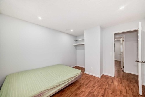 7 Hawksley Crescent Nw, Calgary, AB - Indoor