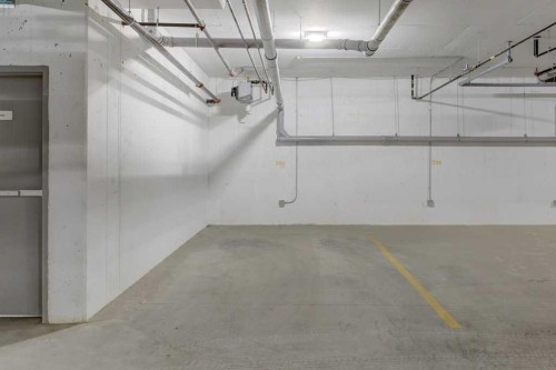 2315-550 Belmont Street Sw, Calgary, AB - Indoor Photo Showing Garage