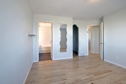 25 Panamount Crescent Nw, Calgary, AB - Indoor Photo Showing Other Room