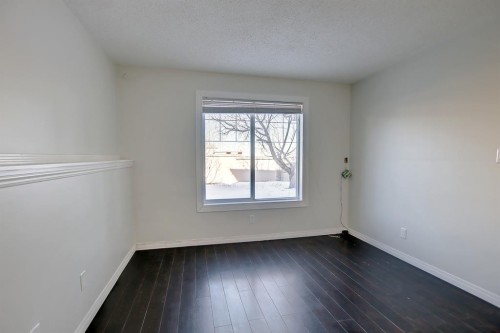 25 Panamount Crescent Nw, Calgary, AB - Indoor Photo Showing Other Room