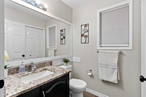 67 Anaheim Crescent Ne, Calgary, AB - Indoor Photo Showing Bathroom