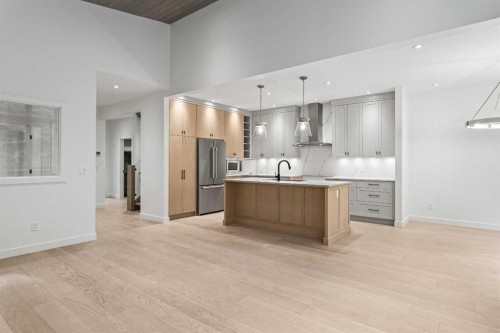 249B Three Sisters Drive, Canmore, AB - Indoor Photo Showing Kitchen With Upgraded Kitchen