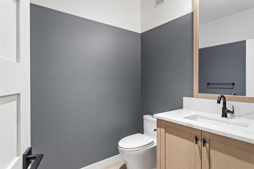 249B Three Sisters Drive, Canmore, AB - Indoor Photo Showing Bathroom