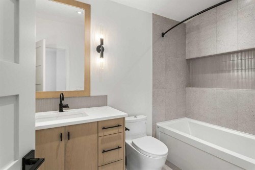 249B Three Sisters Drive, Canmore, AB - Indoor Photo Showing Bathroom