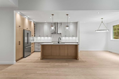 249B Three Sisters Drive, Canmore, AB - Indoor Photo Showing Kitchen With Upgraded Kitchen