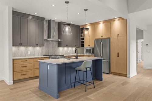 249A Three Sisters Drive, Canmore, AB - Indoor Photo Showing Kitchen With Upgraded Kitchen