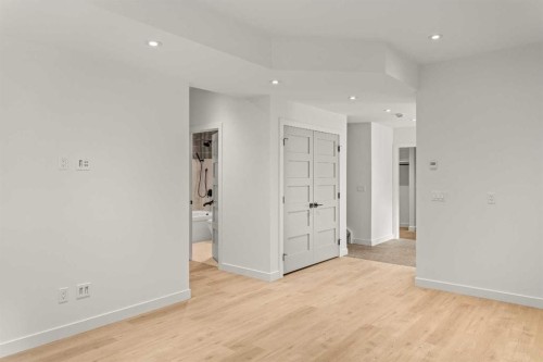 249A Three Sisters Drive, Canmore, AB - Indoor Photo Showing Other Room