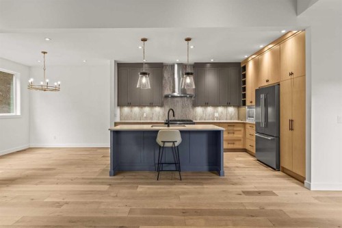 249A Three Sisters Drive, Canmore, AB - Indoor Photo Showing Kitchen With Upgraded Kitchen