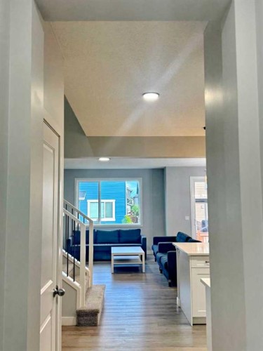 14 Sundown Close, Cochrane, AB - Indoor