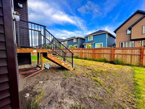 14 Sundown Close, Cochrane, AB - Outdoor