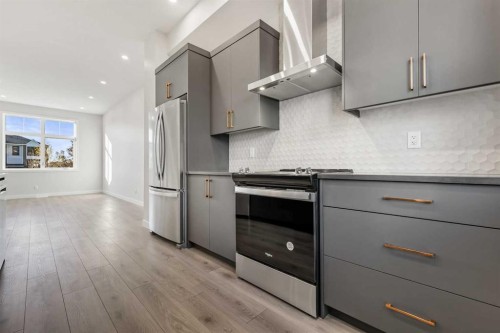 502-185 Mahogany Gardens Se, Calgary, AB - Indoor Photo Showing Kitchen With Upgraded Kitchen