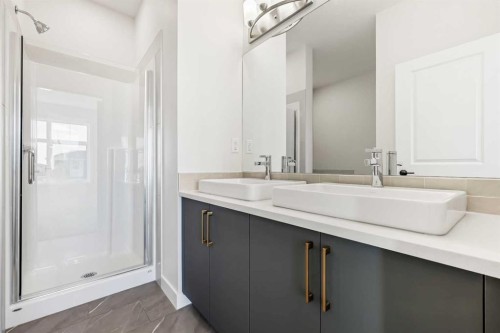 502-185 Mahogany Gardens Se, Calgary, AB - Indoor Photo Showing Bathroom