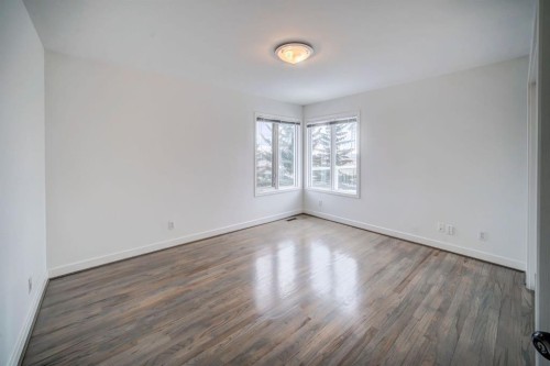 2925 Signal Hill Heights Sw, Calgary, AB - Indoor Photo Showing Other Room