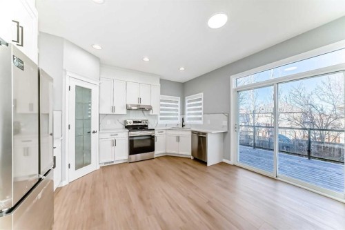234 Millview Gardens Sw, Calgary, AB - Indoor Photo Showing Kitchen