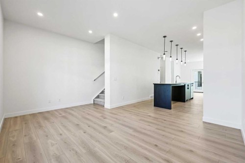 157 Mahogany Gardens Se, Calgary, AB - Indoor Photo Showing Other Room