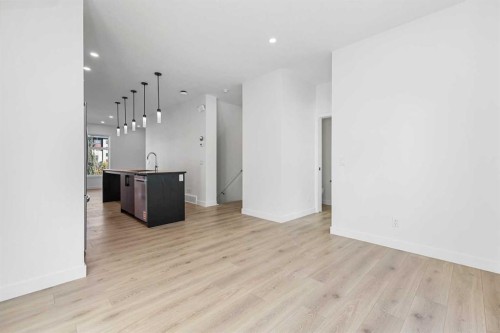 157 Mahogany Gardens Se, Calgary, AB - Indoor