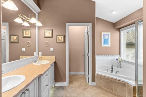 938 Panorama Hills Drive Nw, Calgary, AB - Indoor Photo Showing Bathroom