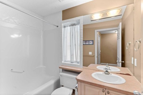938 Panorama Hills Drive Nw, Calgary, AB - Indoor Photo Showing Bathroom