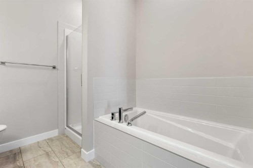 153 Mahogany Gardens Se, Calgary, AB - Indoor Photo Showing Bathroom