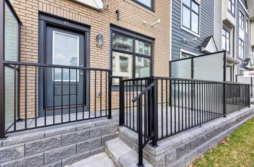 153 Mahogany Gardens Se, Calgary, AB - Outdoor