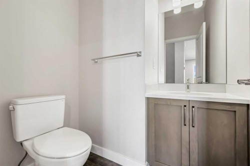 153 Mahogany Gardens Se, Calgary, AB - Indoor Photo Showing Bathroom