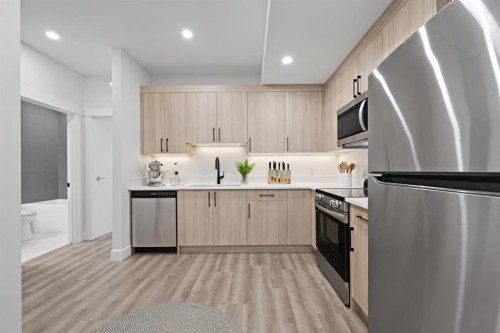 8112 Bowness Road Nw, Calgary, AB - Indoor Photo Showing Kitchen With Stainless Steel Kitchen