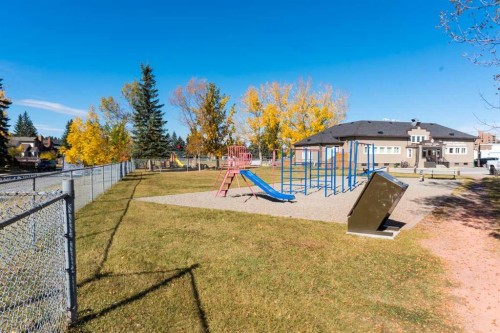 8112 Bowness Road Nw, Calgary, AB - Outdoor