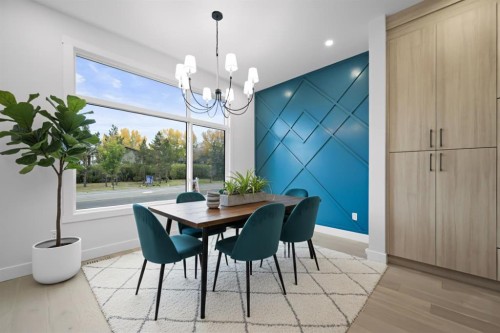 8112 Bowness Road Nw, Calgary, AB - Indoor Photo Showing Dining Room