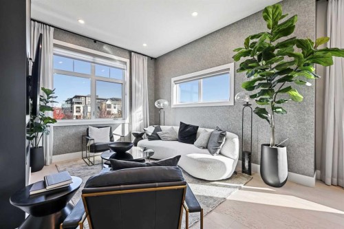 113-595 Mahogany Road Se, Calgary, AB - Indoor Photo Showing Living Room