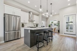 402-185 Mahogany Gardens SE Calgary, AB T3M 3Y2