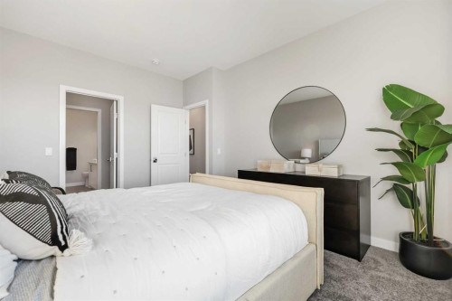 402-185 Mahogany Gardens Se, Calgary, AB - Indoor Photo Showing Bedroom